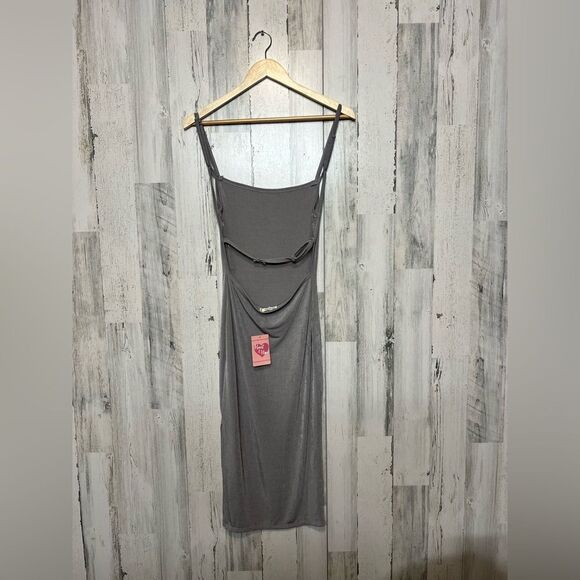 Midi dress - Picture 1 of 8